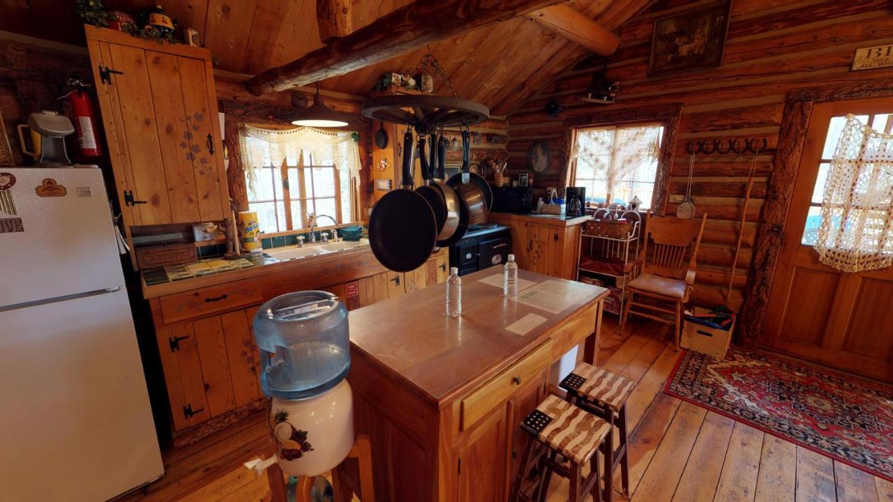 Cabin By The Creek With High Speed Wifi Red River Exterior foto